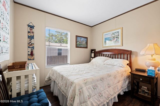 211 NE 76th Street, Oak Island, NC 28465