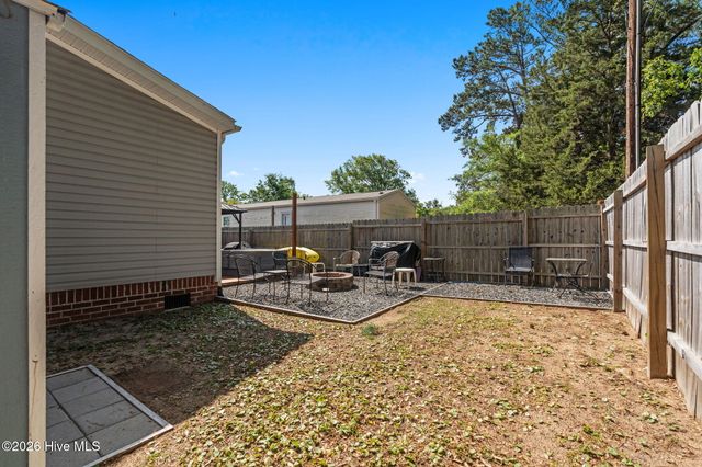 211 NE 76th Street, Oak Island, NC 28465