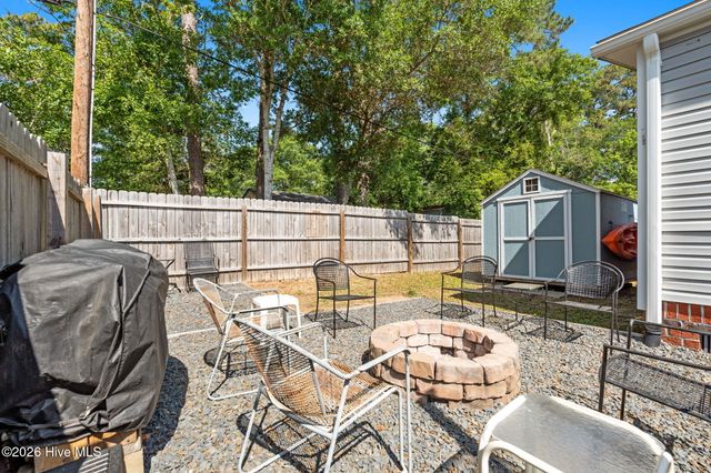 211 NE 76th Street, Oak Island, NC 28465