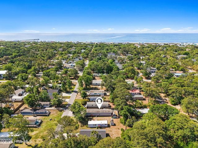 211 NE 76th Street, Oak Island, NC 28465