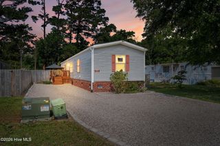 211 NE 76th Street, Oak Island, NC 28465