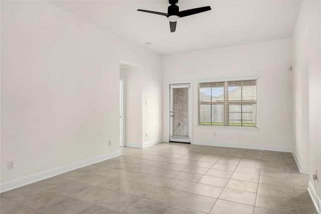 13221 Lago Acero Lane, Texas City, TX 77568