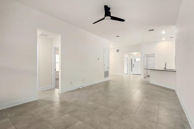 13221 Lago Acero Lane, Texas City, TX 77568