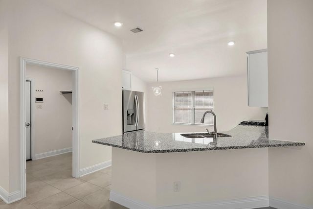 13221 Lago Acero Lane, Texas City, TX 77568