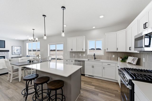 1730 Bobcat Way, New Richmond, WI 54017