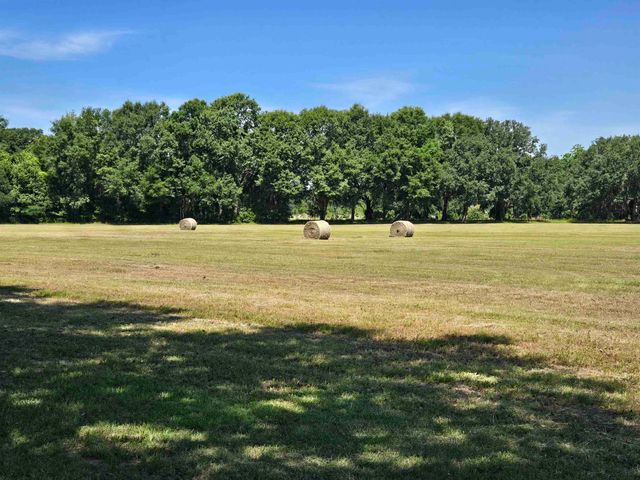 4231 Lakemor Drive, Tallahassee, FL 32303