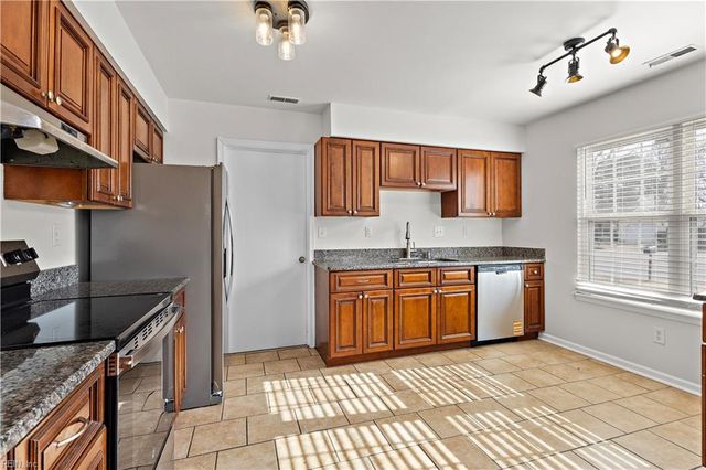 905 Wilde Ct, Virginia Beach, VA 23462