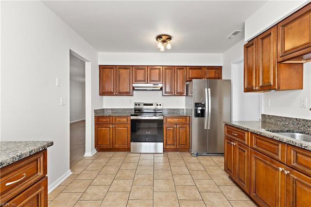 905 Wilde Ct, Virginia Beach, VA 23462