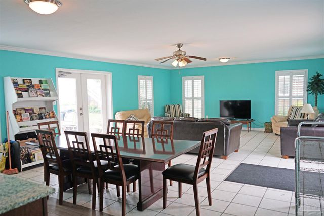 710 Scenic Hwy 221, Pensacola, FL 32503