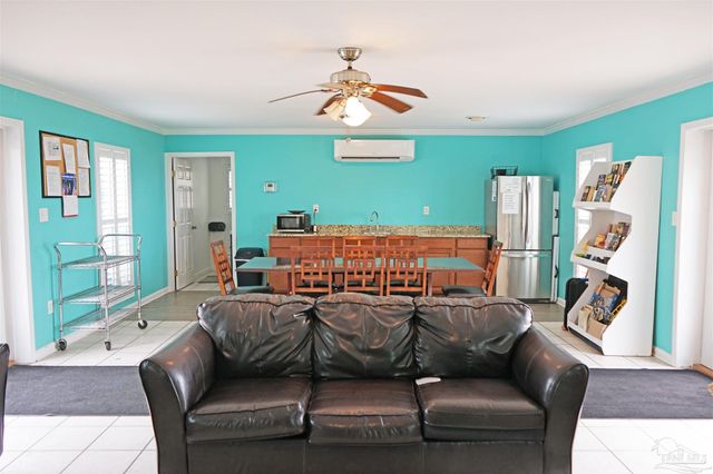 710 Scenic Hwy 221, Pensacola, FL 32503