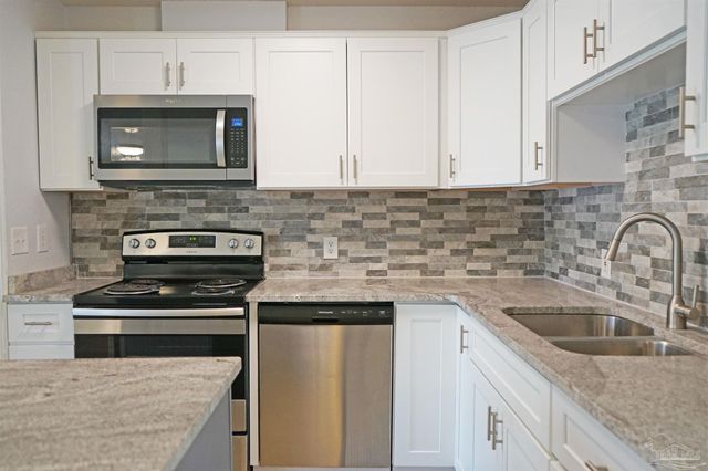 710 Scenic Hwy 221, Pensacola, FL 32503