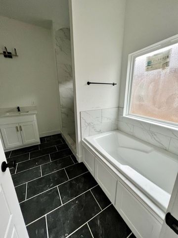 6203 SW Prism Path Street, Bentonville, AR 72712