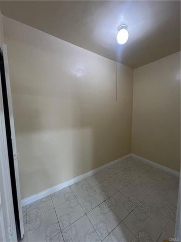 1933 S Corning, Los Angeles, CA 90034