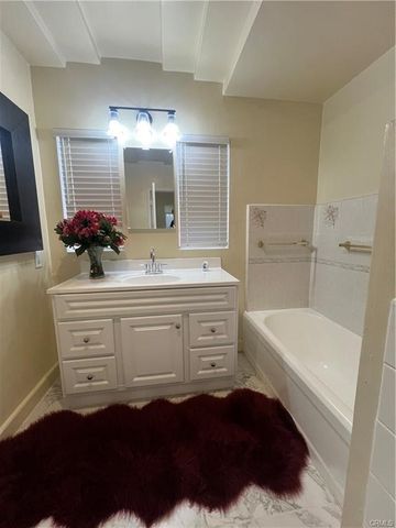 1933 S Corning, Los Angeles, CA 90034