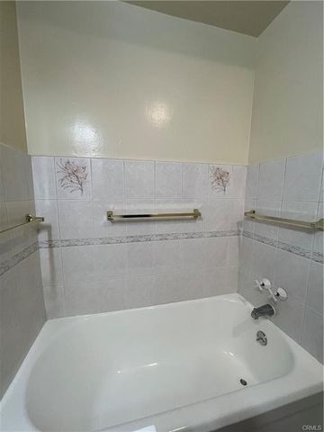 1933 S Corning, Los Angeles, CA 90034
