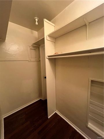 1933 S Corning, Los Angeles, CA 90034