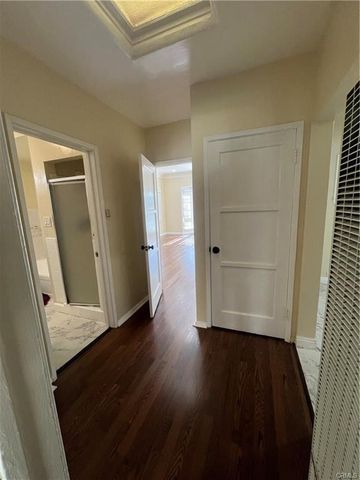 1933 S Corning, Los Angeles, CA 90034