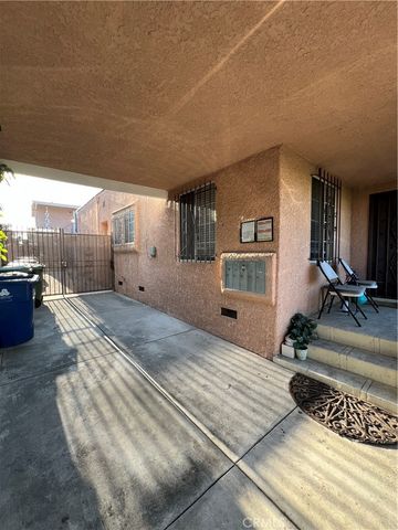 1933 S Corning, Los Angeles, CA 90034