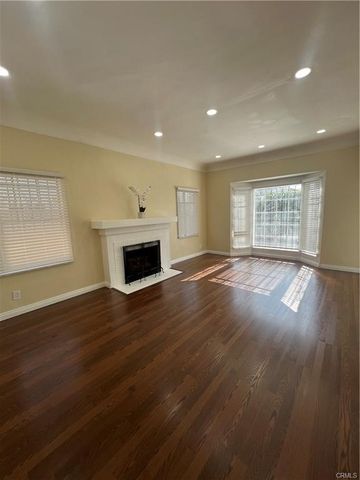 1933 S Corning, Los Angeles, CA 90034