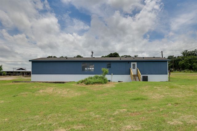 1399 Highland Circle, Springtown, TX 76082