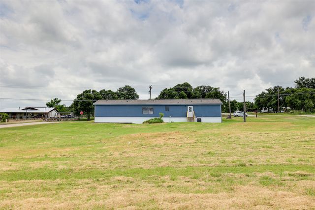 1399 Highland Circle, Springtown, TX 76082