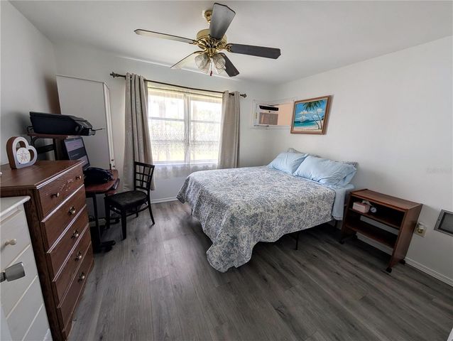 5929 EASY STREET I-23, Bradenton, FL 34207