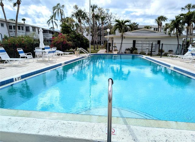 5929 EASY STREET I-23, Bradenton, FL 34207