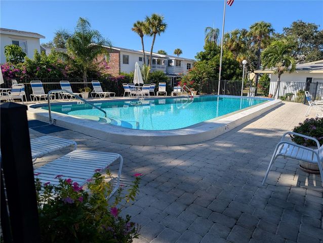 5929 EASY STREET I-23, Bradenton, FL 34207