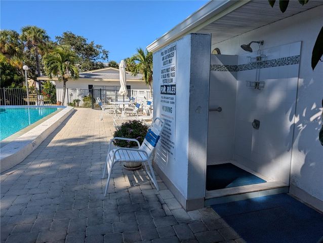 5929 EASY STREET I-23, Bradenton, FL 34207