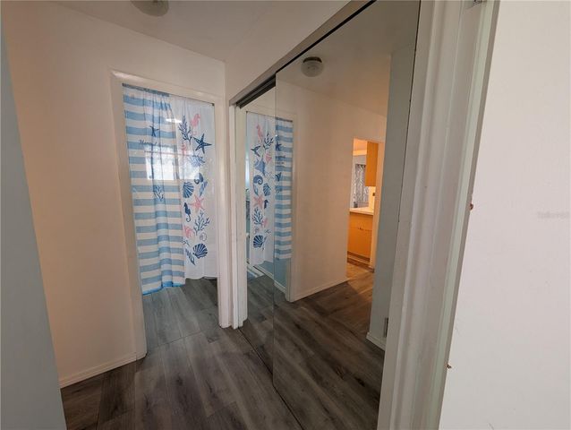 5929 EASY STREET I-23, Bradenton, FL 34207