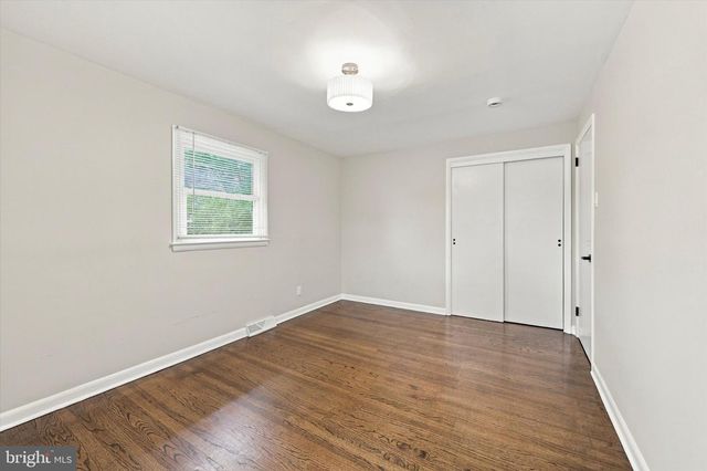 204 BELLE ARBOR DR, Cherry Hill, NJ 08034