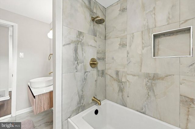 204 BELLE ARBOR DR, Cherry Hill, NJ 08034