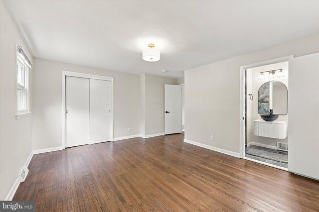 204 BELLE ARBOR DR, Cherry Hill, NJ 08034