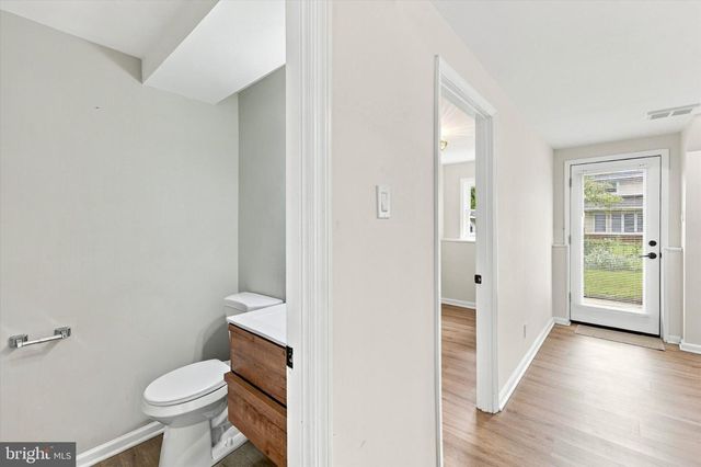 204 BELLE ARBOR DR, Cherry Hill, NJ 08034