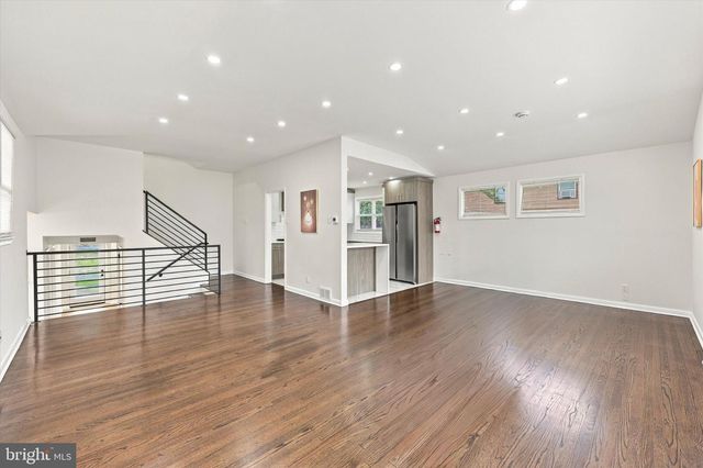 204 BELLE ARBOR DR, Cherry Hill, NJ 08034