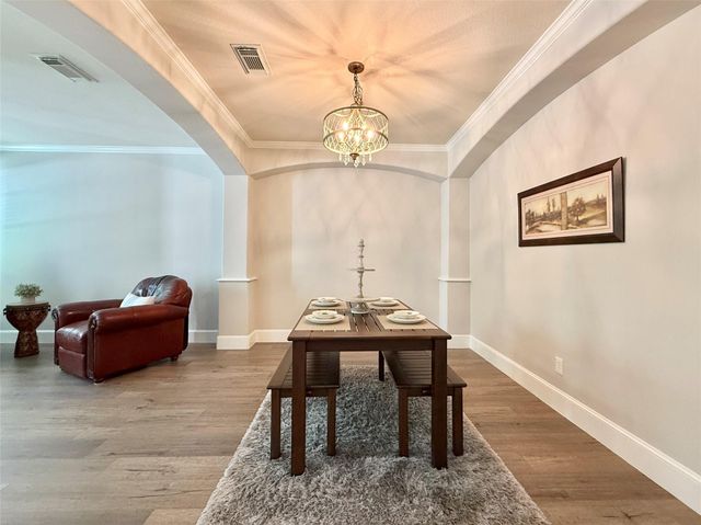 251 N Maple Glade Circle, The Woodlands, TX 77382