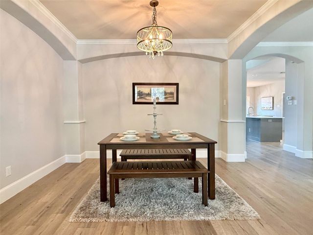 251 N Maple Glade Circle, The Woodlands, TX 77382