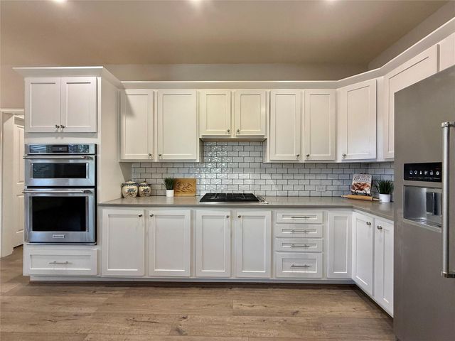 251 N Maple Glade Circle, The Woodlands, TX 77382