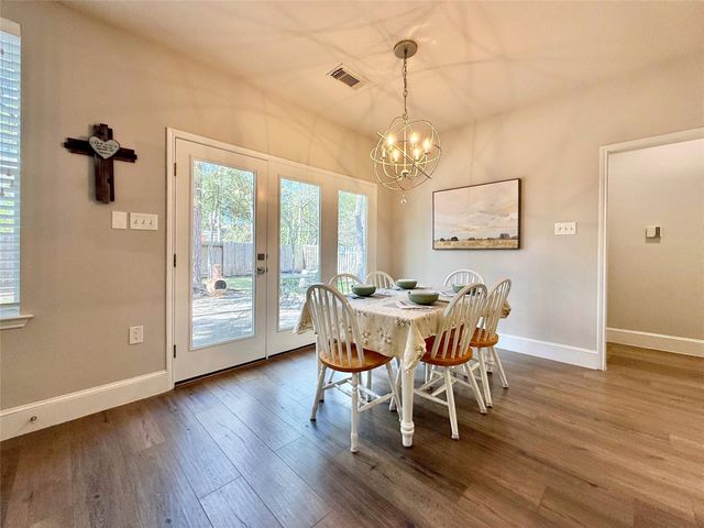 251 N Maple Glade Circle, The Woodlands, TX 77382