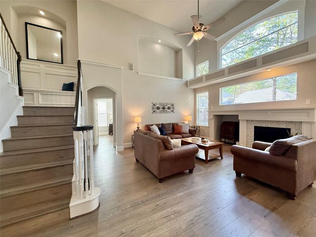 251 N Maple Glade Circle, The Woodlands, TX 77382