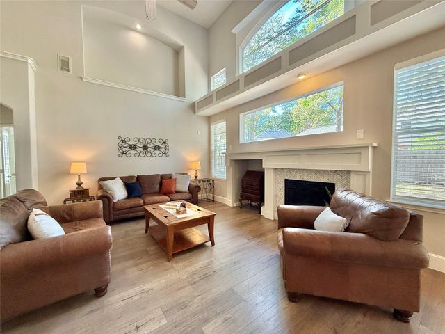 251 N Maple Glade Circle, The Woodlands, TX 77382