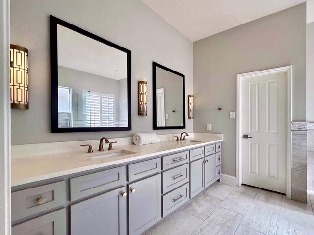 251 N Maple Glade Circle, The Woodlands, TX 77382