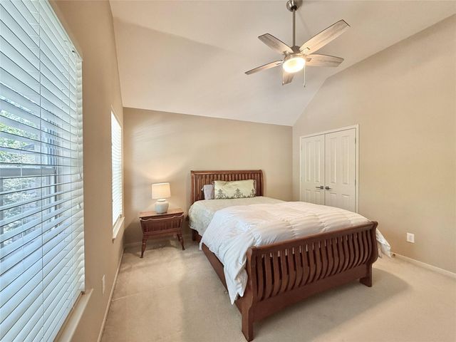 251 N Maple Glade Circle, The Woodlands, TX 77382