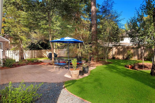 251 N Maple Glade Circle, The Woodlands, TX 77382