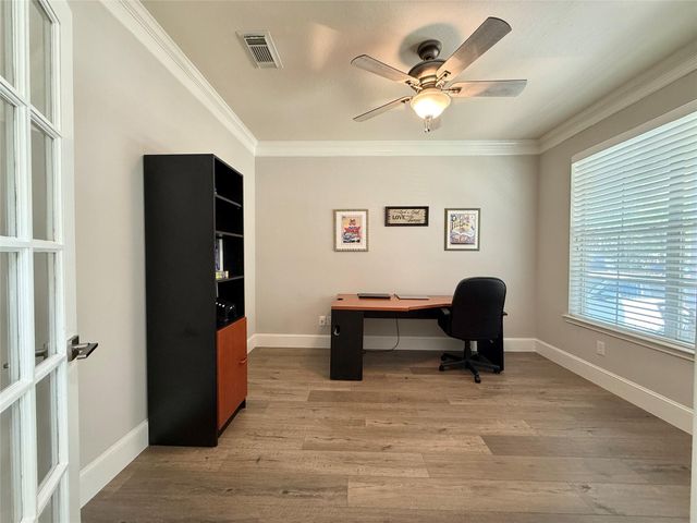 251 N Maple Glade Circle, The Woodlands, TX 77382