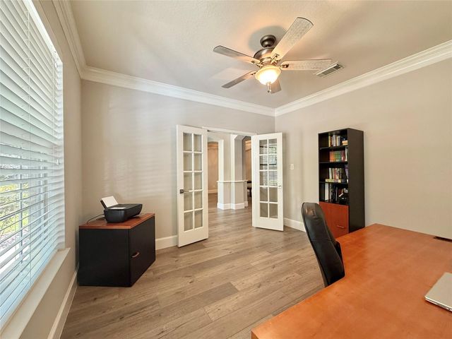 251 N Maple Glade Circle, The Woodlands, TX 77382