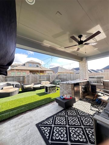 1402 Hudgins Pass, Richmond, TX 77469