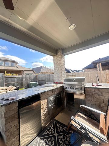 1402 Hudgins Pass, Richmond, TX 77469