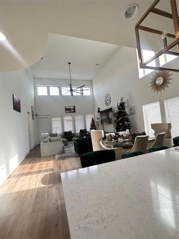 1402 Hudgins Pass, Richmond, TX 77469