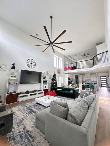 1402 Hudgins Pass, Richmond, TX 77469